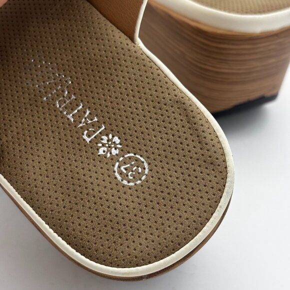 Patrizia Womens 37 White Platform Wedge Sandals Gold Buckle Slide Slip On Shoes - Picture 6 of 7